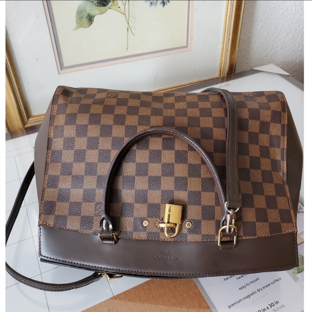 Louis Vuitton Rivoli MM - Picture 9 of 14